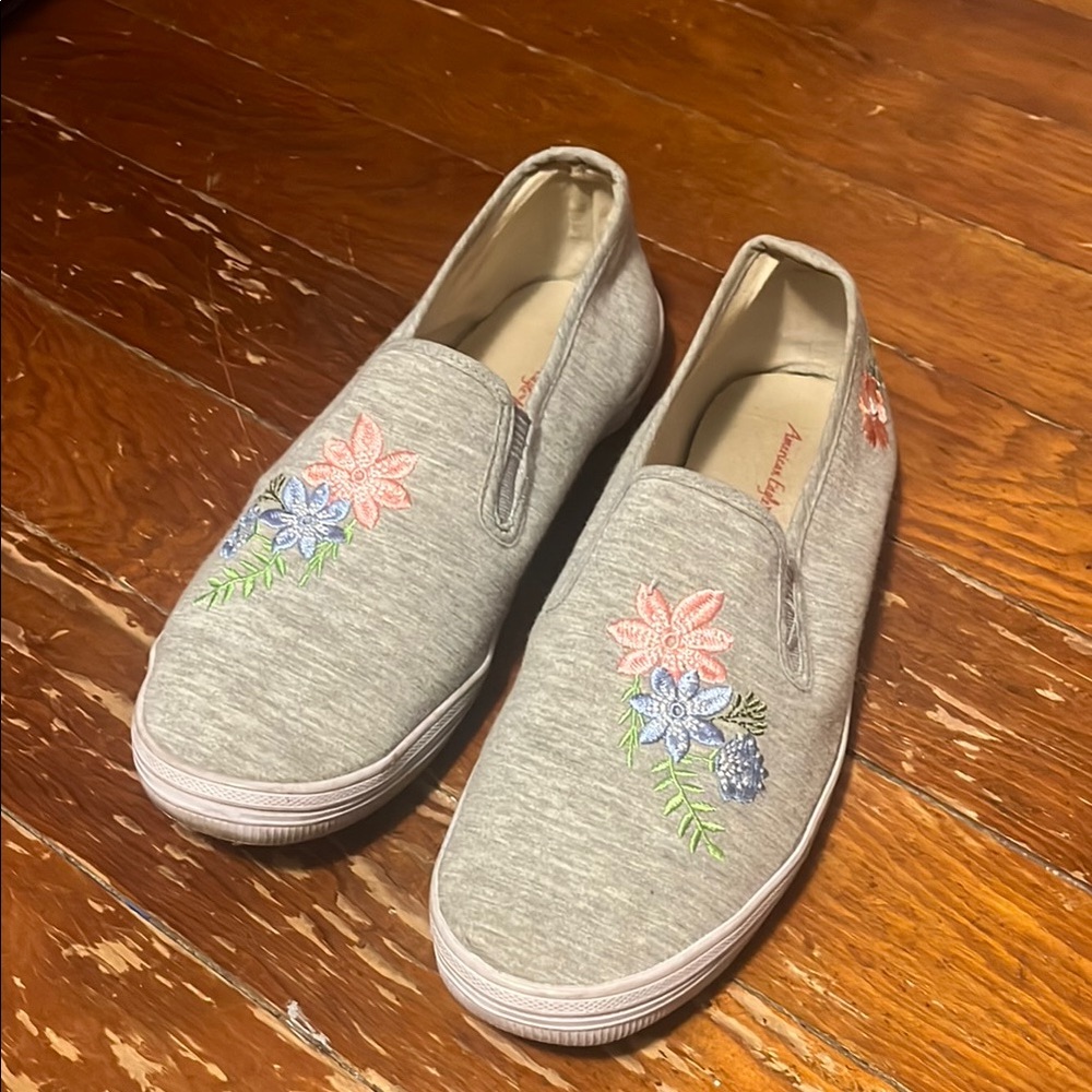 Embroidered Gray Slip-On Shoes